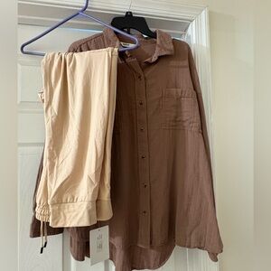 ❌SOLD❌ {2 items} Neutral Comfy Bundle Sz XL